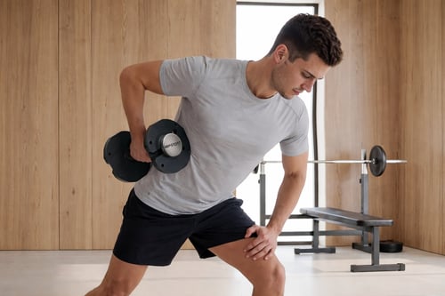 Rozdiel medzi nastaviteľnými a pevnými činkami: ktoré sa oplatia viac?