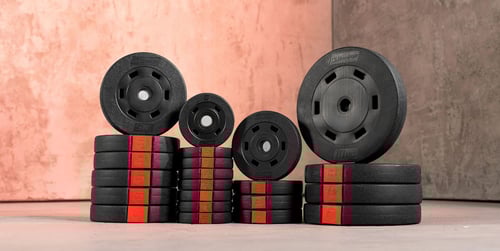 Koľko kilogramov naozaj potrebujete v činkovom sete do domácej posilňovne?
