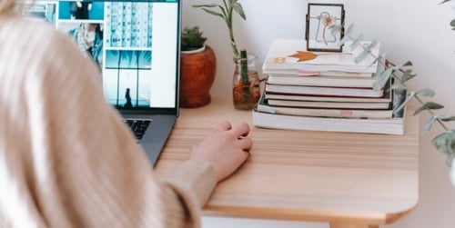 Naťahovacie cvičenia pre ľudí pracujúcich na diaľku