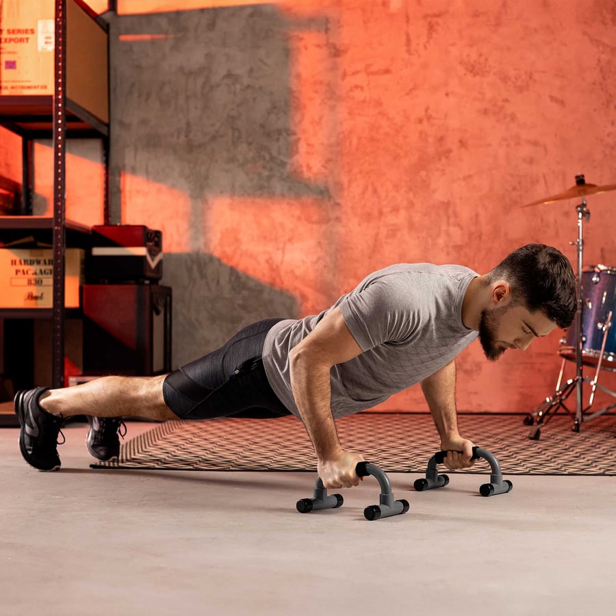 Uchwyty do pompek z tworzywa sz